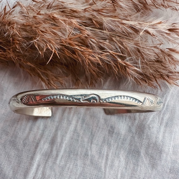 Vintage Bear Stamped Sterling Silver Bracelet - Picture 2 of 4